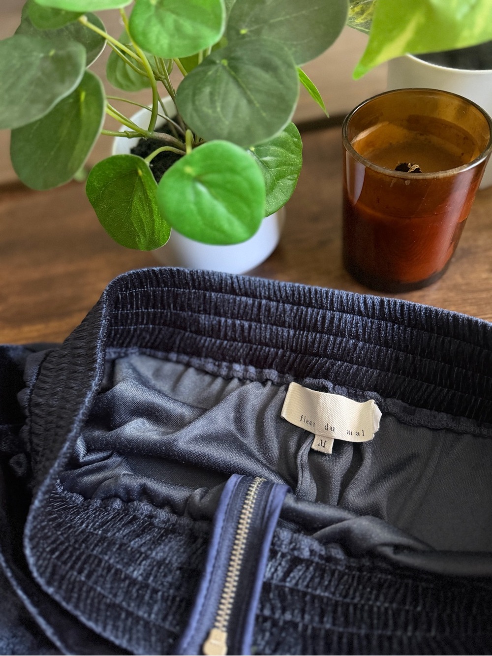 FLEUR DU MAL | M | Navy Velvet Velour Zip Dolphin High Waist Hot Shorts